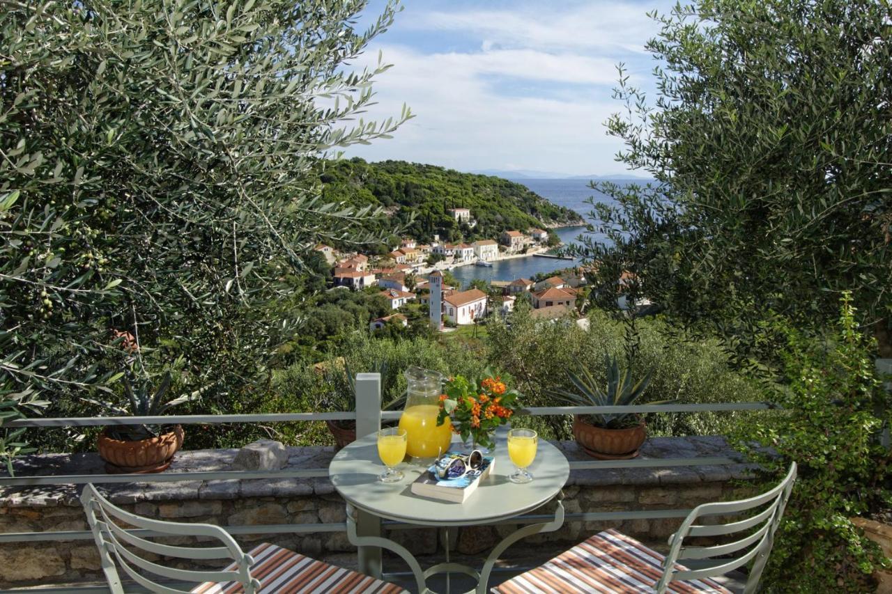 Likoudis Villas Suites ,On The Kioni,Ionian Islands Ithaca, Exterior foto
